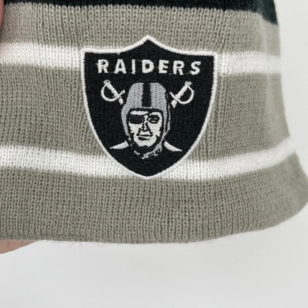 NFL Raiders Scarf Football Team Black Gray Striped‎ Logo Winter Knitwear